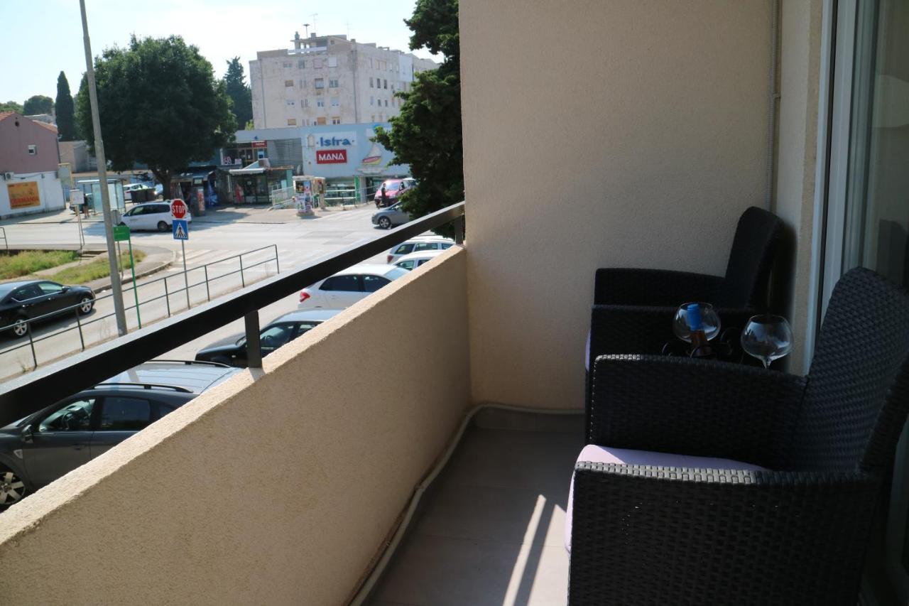 Apartamento Apartman Mark Pula Exterior foto
